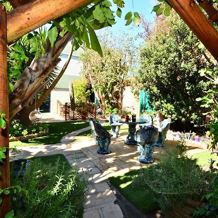 Secret Garden Pensión Bloubergstrand Exterior foto